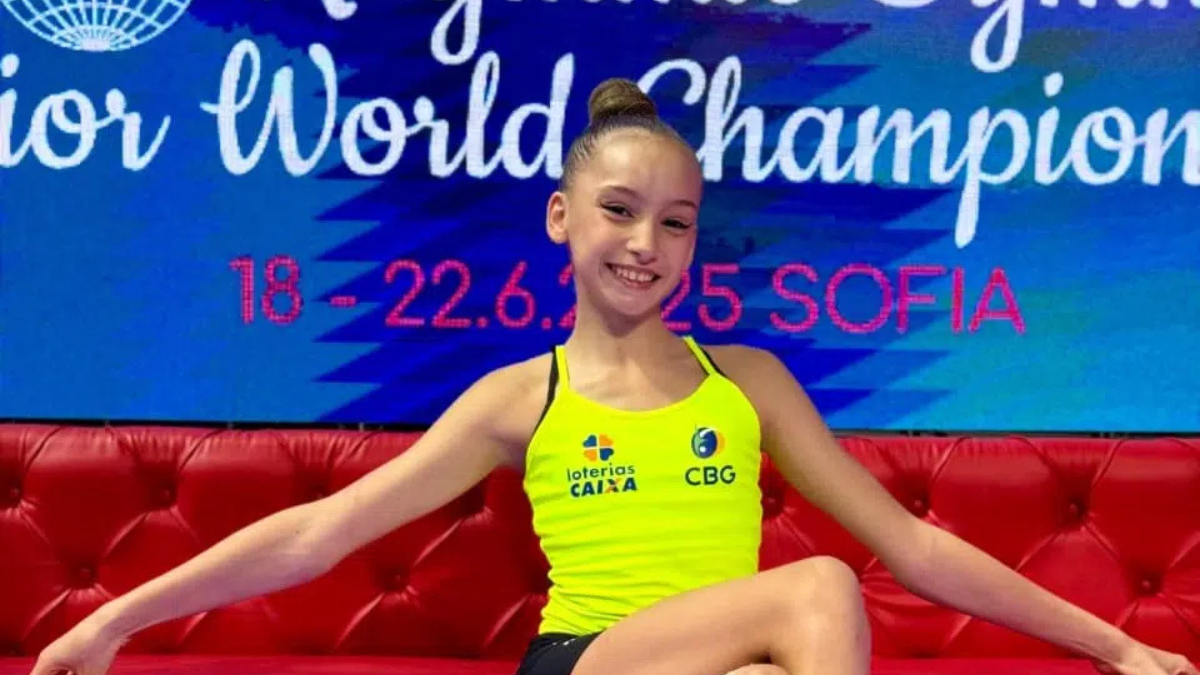 Beatriz busca 1ª medalha do Brasil no Mundial Juvenil de Ginástica