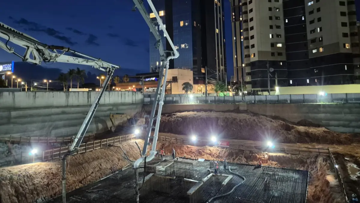 Maior concretagem já registrada no Vale do Paraíba é concluída com sucesso
